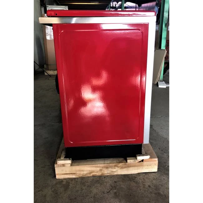 Cuisinière à Bois Royal 720 Plus Eco Rouge Droite - Modèle D'Expo 2 Cuisinière à Bois Royal 720 Plus Eco Rouge Droite - Modèle D'Expo – Image 2